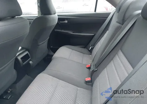 2016 Toyota Camry Hybrid Le z USA, uszkodzony, nr VIN 4T1BD1FK1GU191308